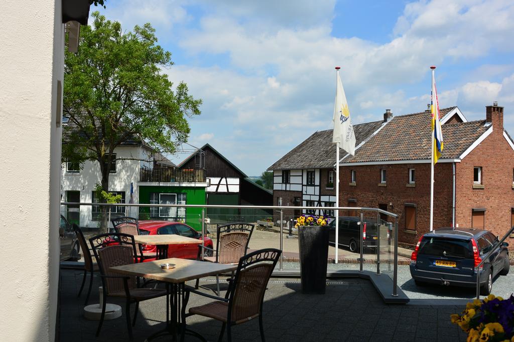 Aparthotel Ons Epen Bagian luar foto